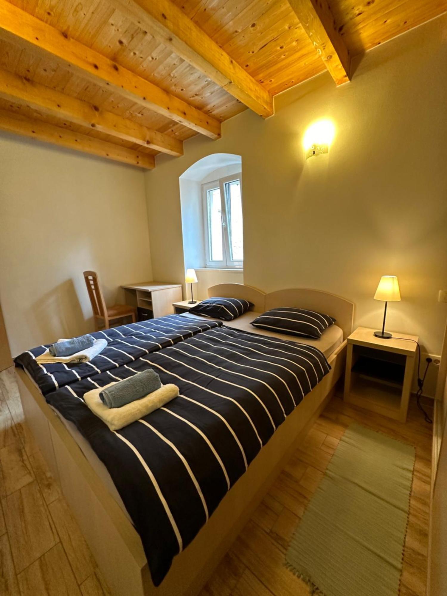 Old Town Apartments Trogir - Free Parking Ngoại thất bức ảnh